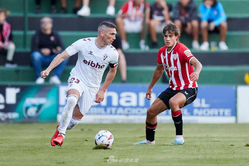 队主场爆冷 队主场爆冷