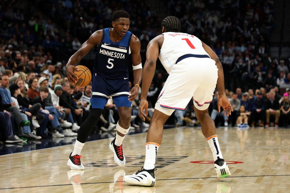 展现出极强 展现出极强